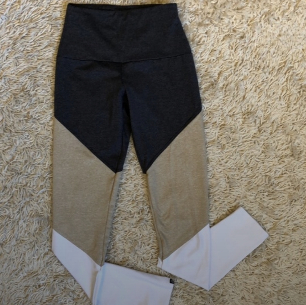 Onzie Flow tri-color block full length leggings